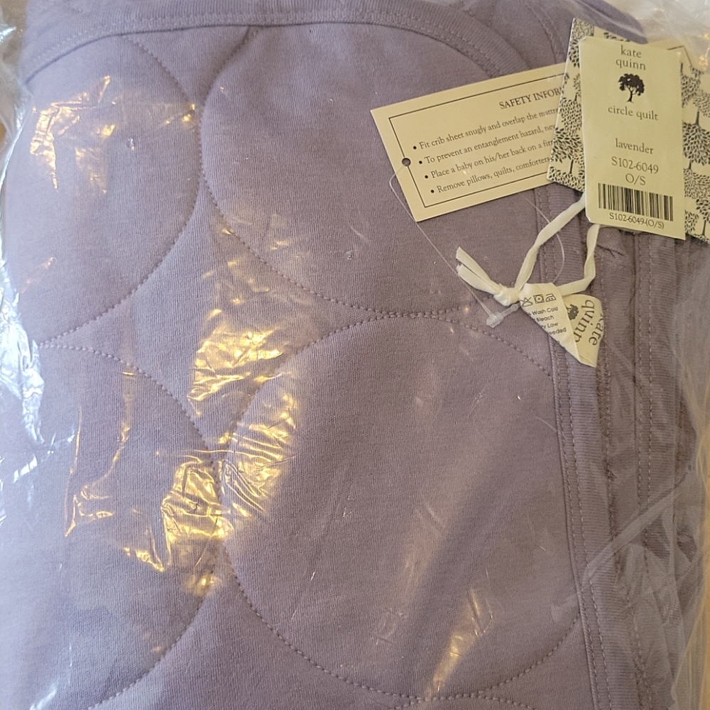 Kate Quinn organic cotton circl quilt in Lavender